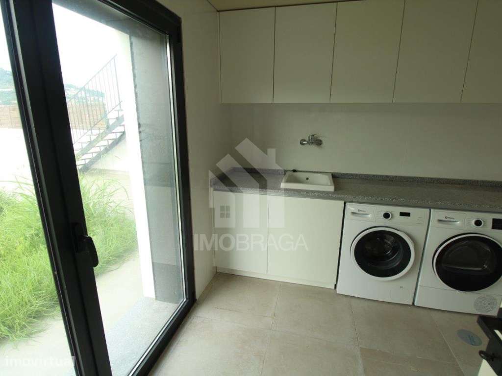 Moradia de Gaveto T3 Nova com 3 Suites | Pronta a Habitar | S. Pedr...-38
