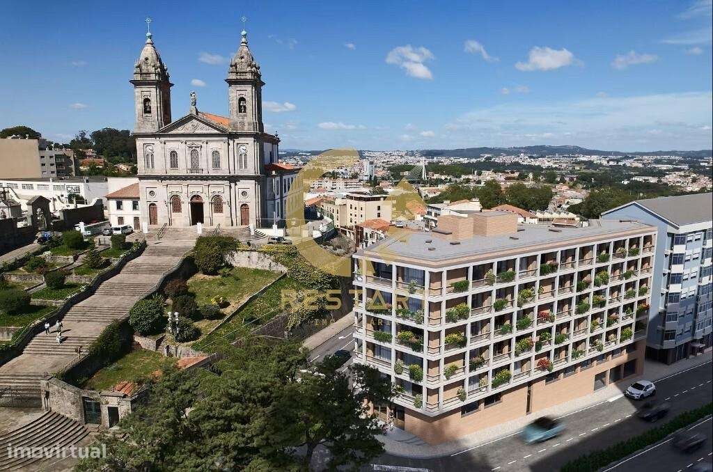 Apartamento T3 com varanda e garagem no Bonfim - Grande imagem: 3/25