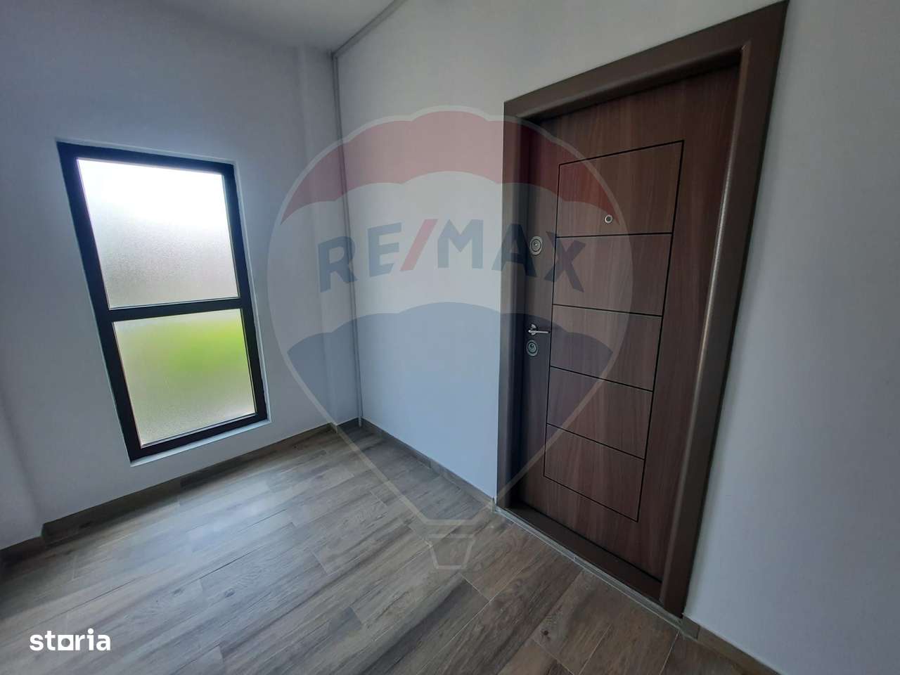 Apartament cu 3 camere NOU(cel mai mic pret/mp + parcare gratuita) - Imagine principală: 1/9