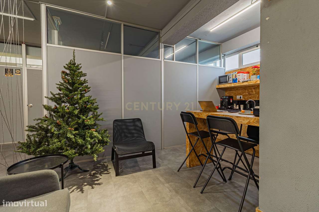 Loja em Arcozelo, Barcelos - 242m² por 140.000€ (Imóvel Arrendado) - Grande imagem: 2/23