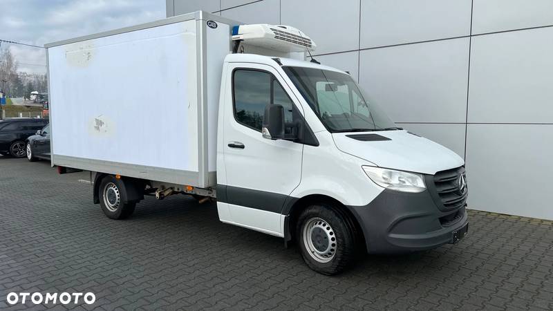 Mercedes-Benz Sprinter - 4