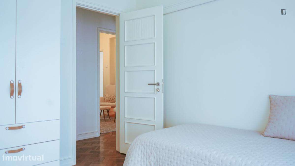 Quarto - localizado em Picoas Lisbon - Grande imagem: 4/38