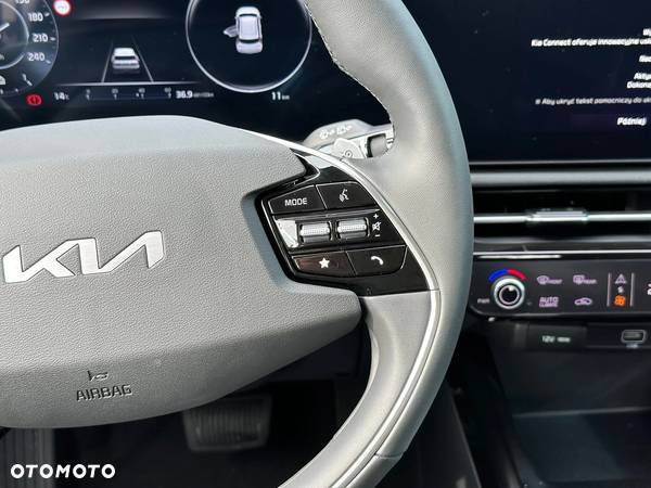 Kia Niro e-Niro 64kWh M - 14