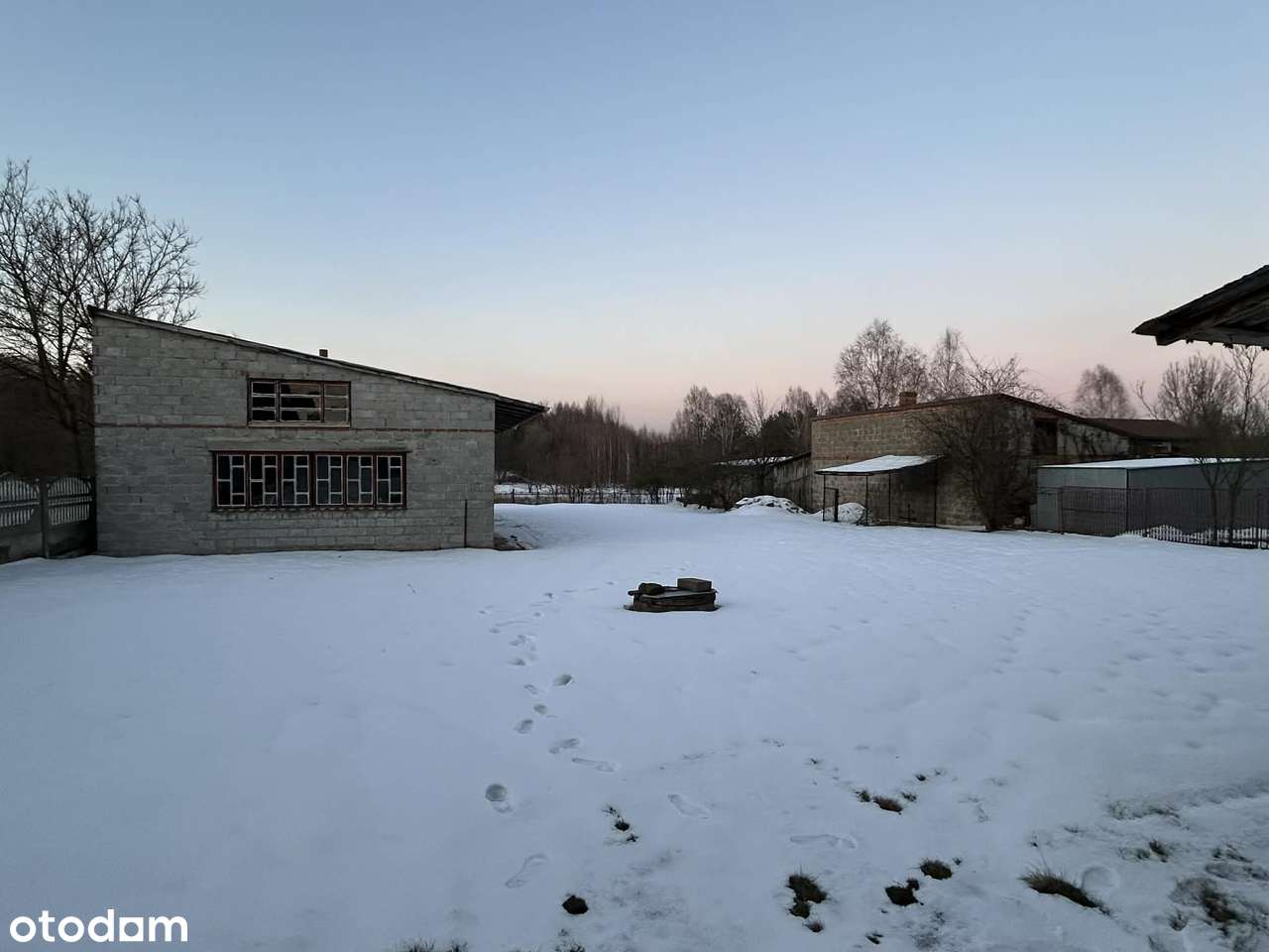 Dom do wykończenia. Ruda Białaczowska.-4