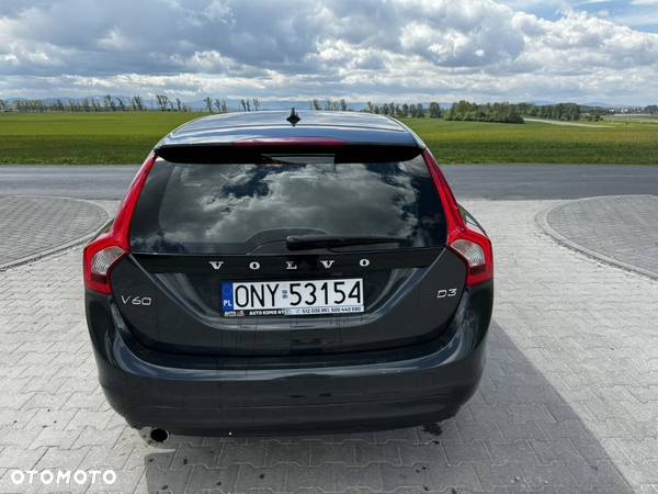 Volvo V60 D3 Geartronic Momentum - 12