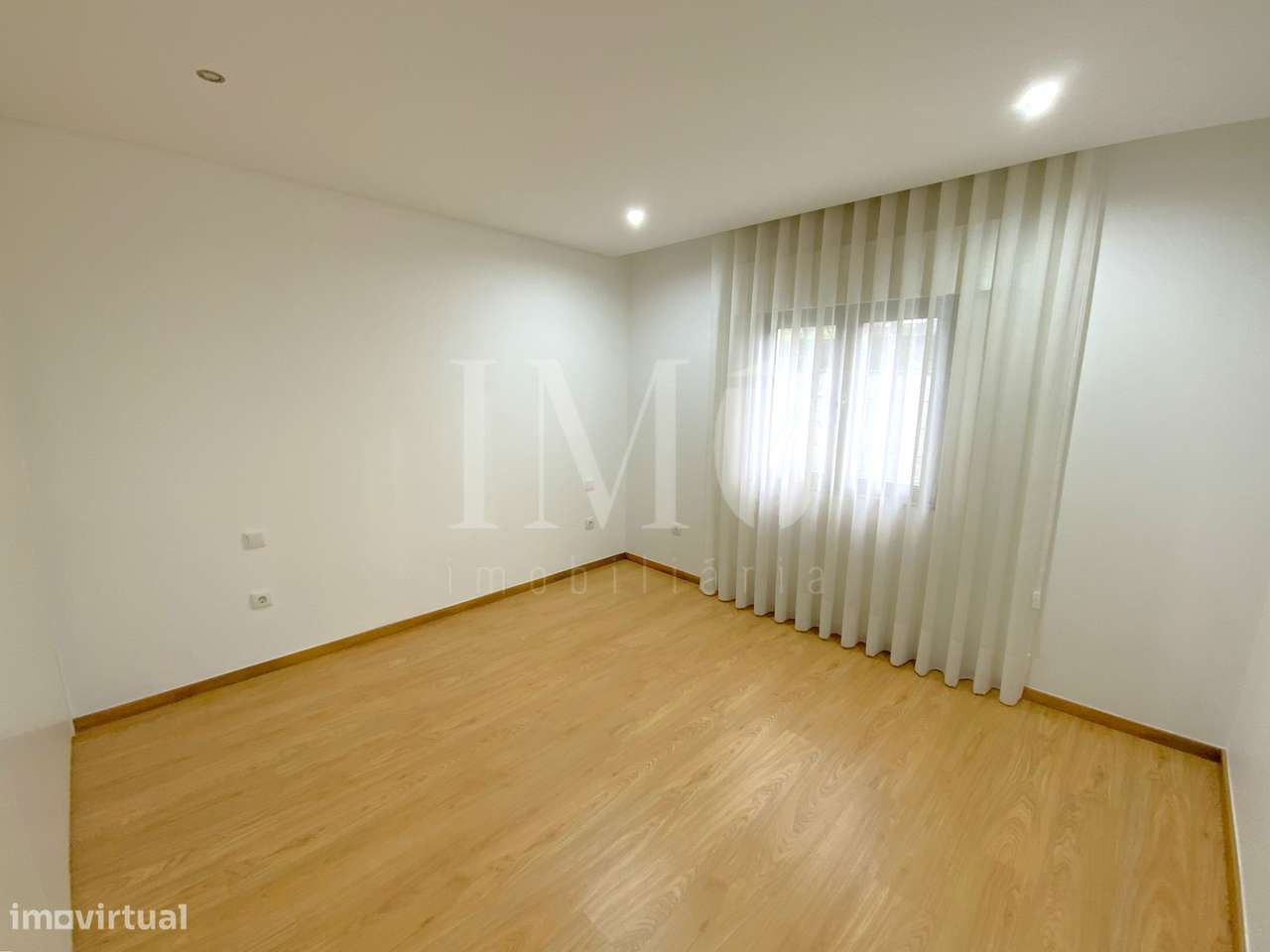 Andar de Moradia T3 remodelado na freguesia de Merelim S. Paio, Braga - Grande imagem: 4/18