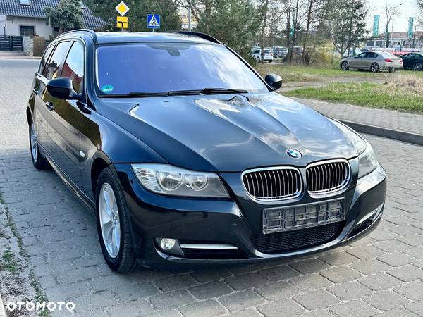 BMW Seria 3 318d Touring - 1