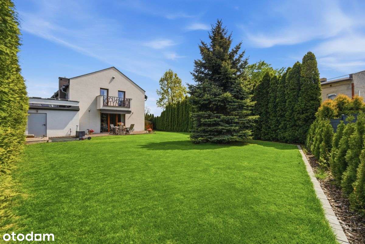 Dom z ogrodem na działce 779 m² . Ruda Śląska.
