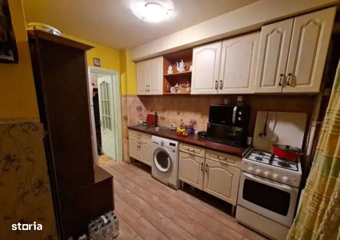 Apartament 3 camere Ozana - Metrou 1 Decembrie, 66 mp, etaj 1/4