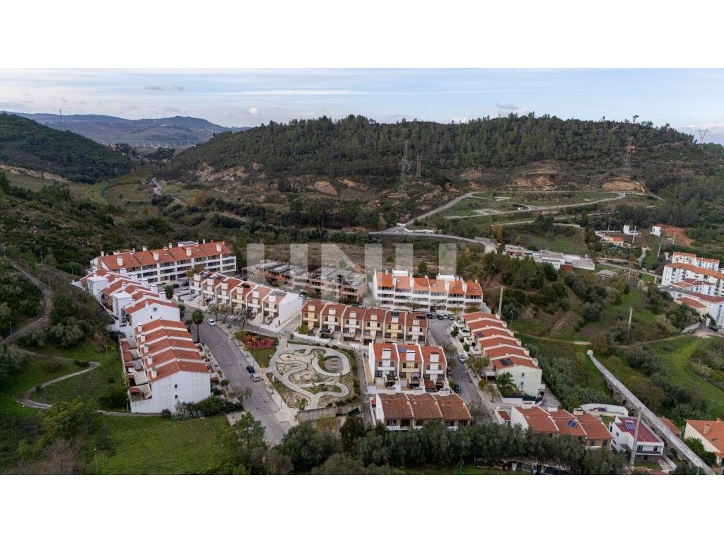 Moradia T4 na Castanheira do Ribatejo, Vila Franca de Xira!-55