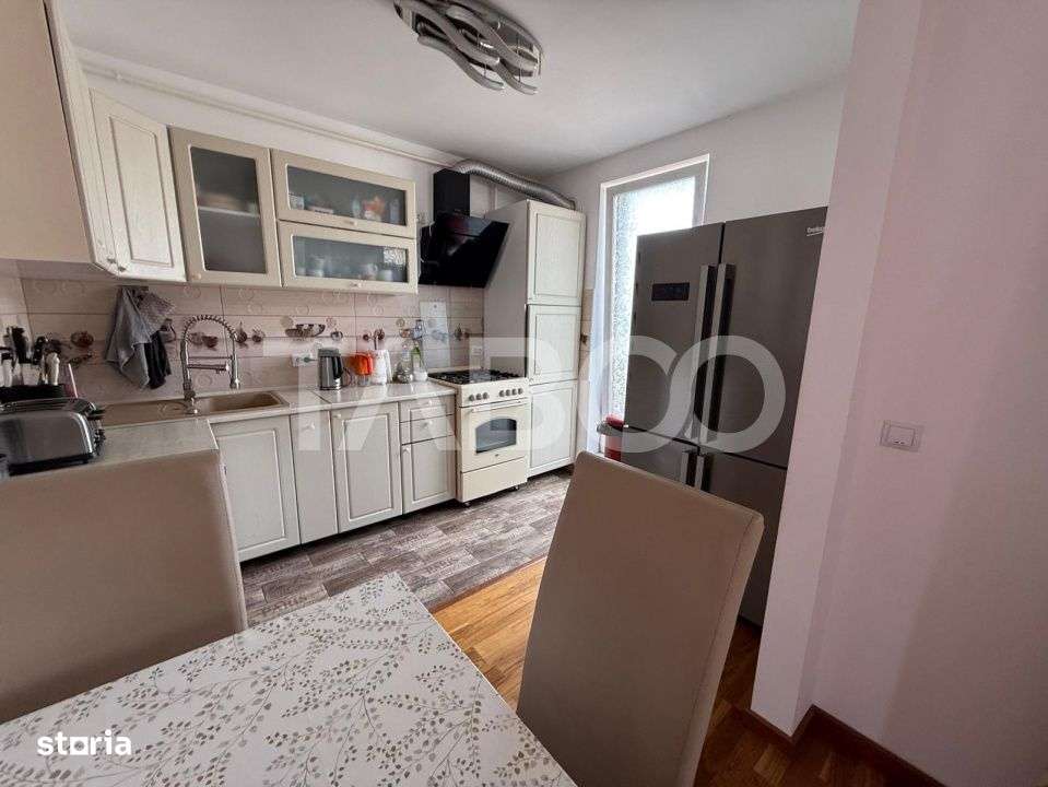 De vanzare apartament cu 3 camere la cheie si parcare Andrei Muresanu - Imagine principală: 4/8