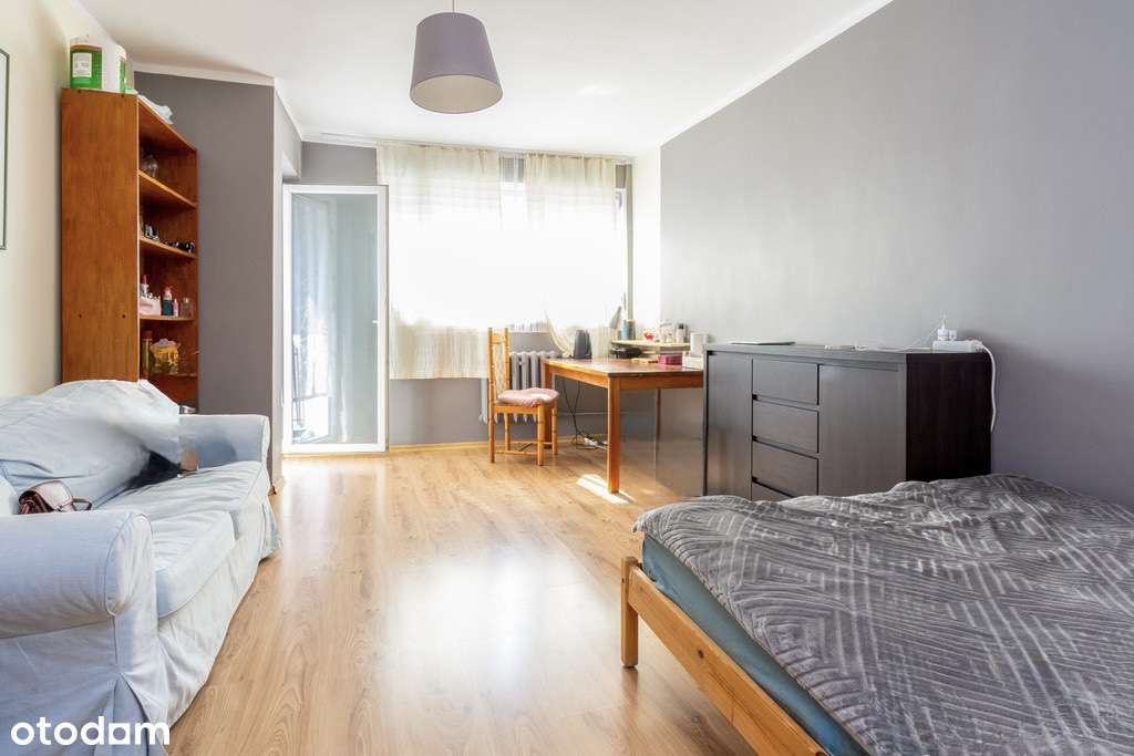 85 m2, / super lokalizacja/ 5 pokoi / balkon-1