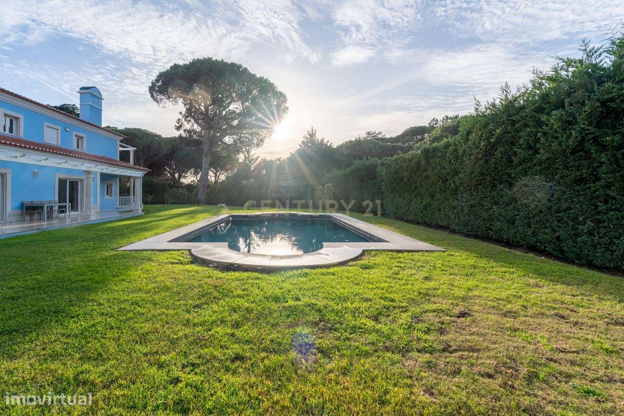 Moradia no Condomínio Privado da Penha Longa-47