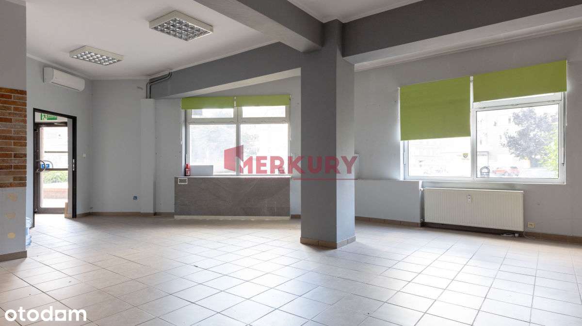 Witryna, okna na ulicę Wyszyńskiego-0