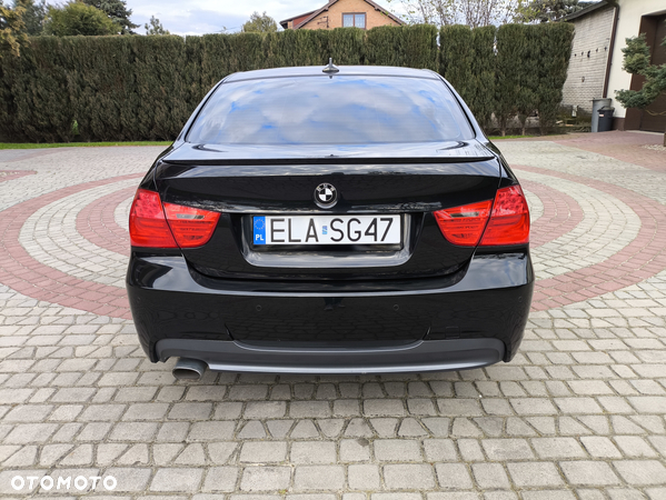BMW Seria 3 318d Sport Line - 12