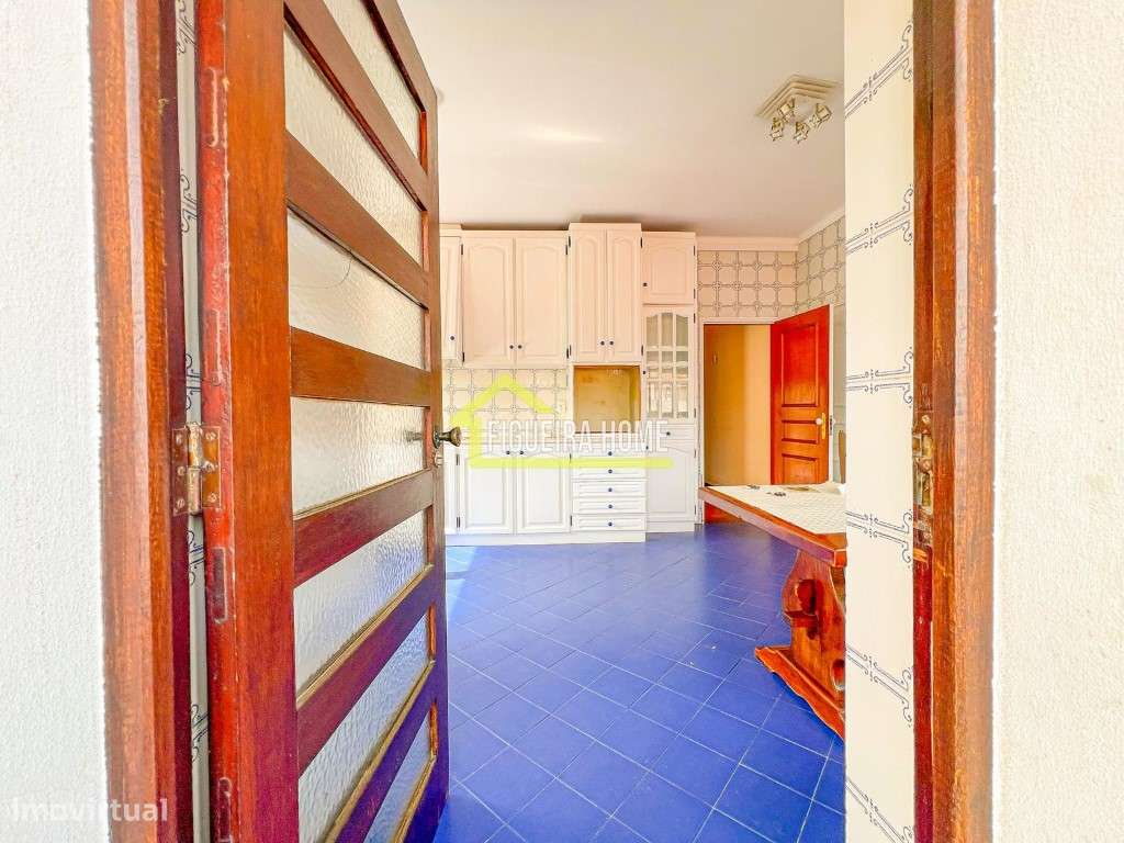 Andar de moradia com 4 quartos, garagem e anexo-32