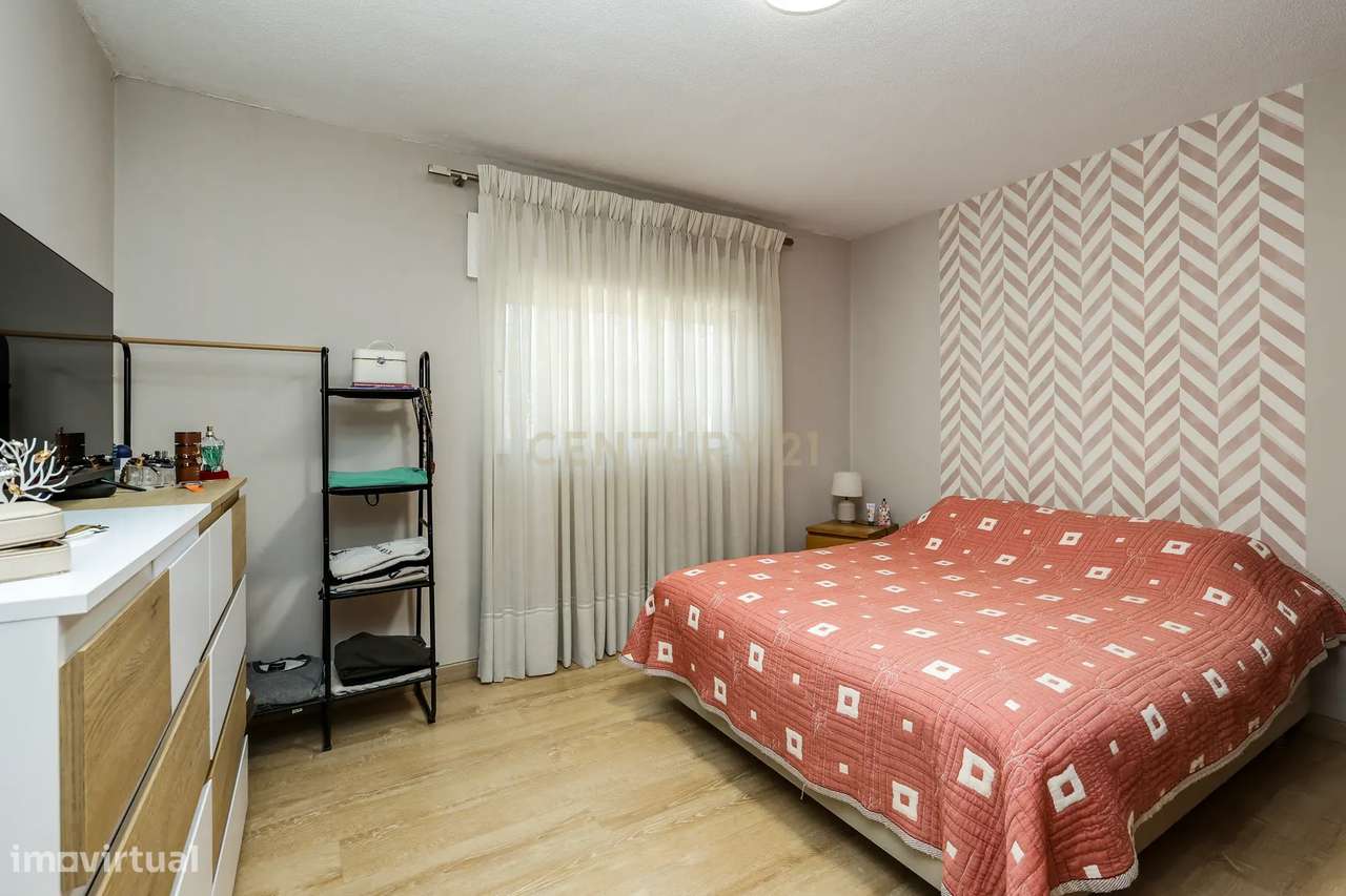 Excelente Moradia T3+1 em Vale de Milhaços, Seixal-25