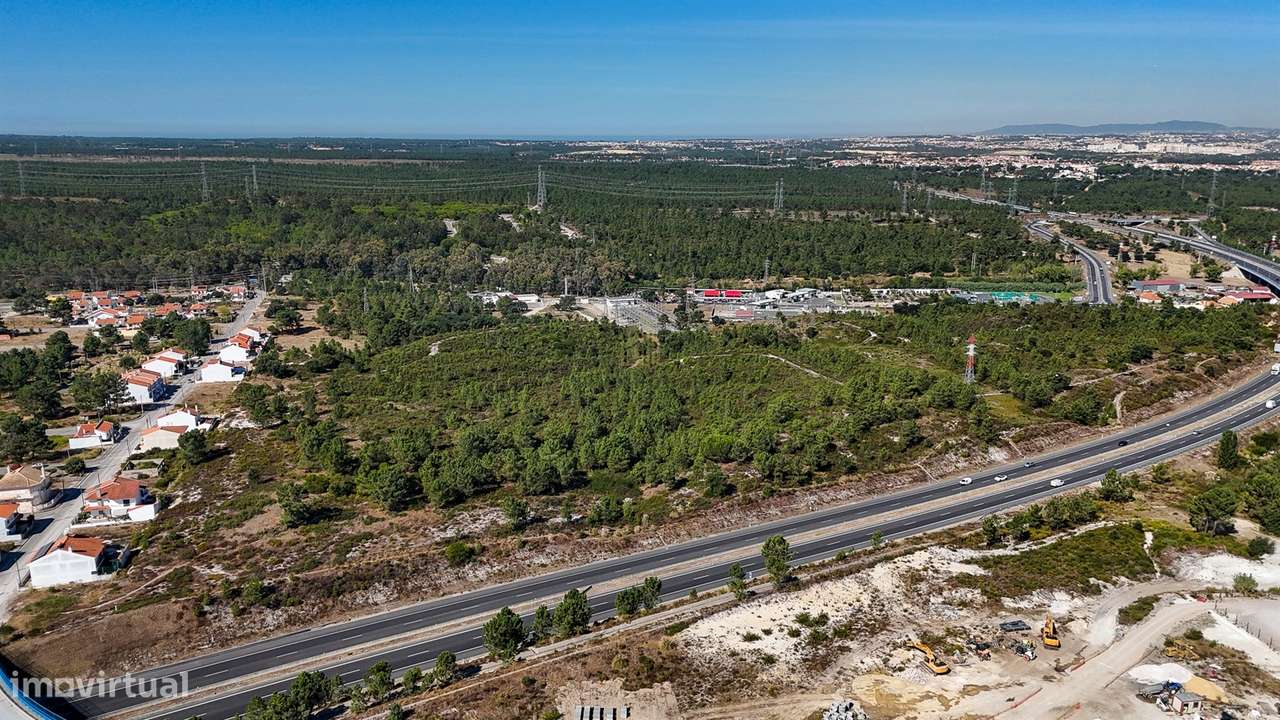 Terreno para Hotel, Retail park ou espaços comerciais do ramo alimenta - Grande imagem: 3/19