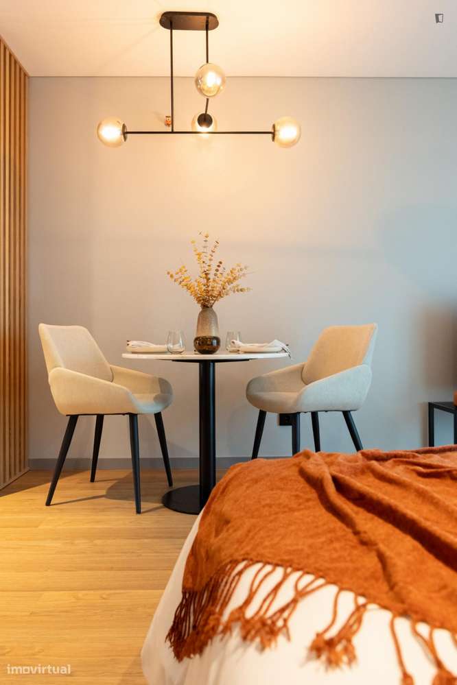 Estúdio - localizado em Ramalde Porto - Grande imagem: 5/19