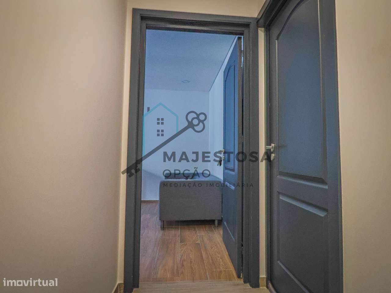 Moradia com 4 Apartamentos T1 — Gualtar, Braga-24