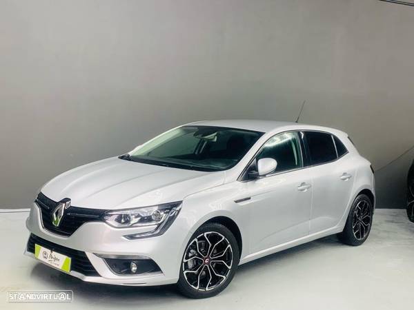 Renault Mégane 1.5 Blue dCi Intens EDC - 1