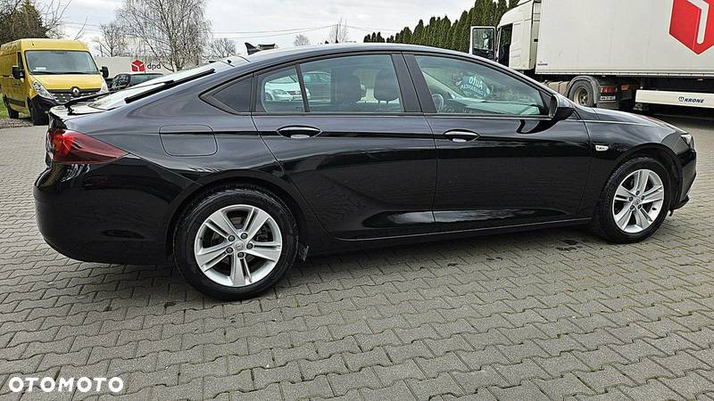 Opel Insignia 1.5 T Enjoy S&S Eco - 25