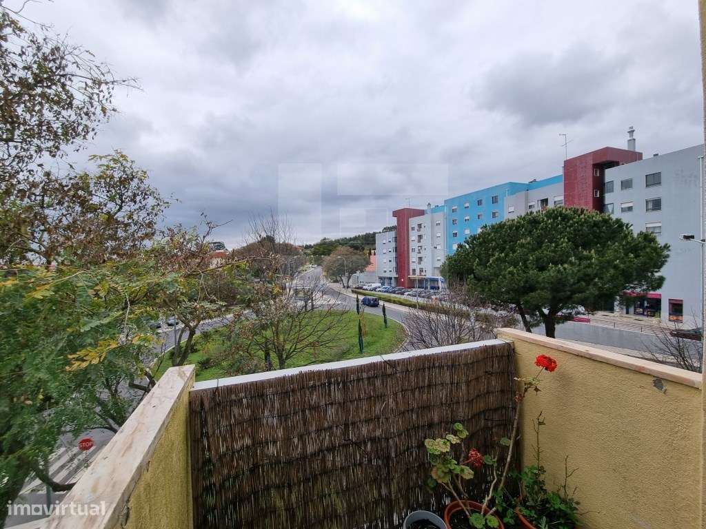 Apartamento T2 - em Carnaxide-11