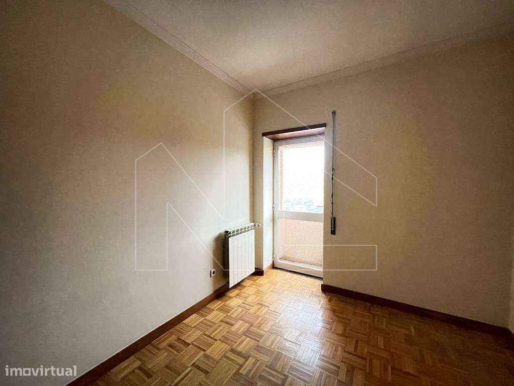 Apartamento T3 em Esgueira - Conforto, Espaço e Excelente Localização-12