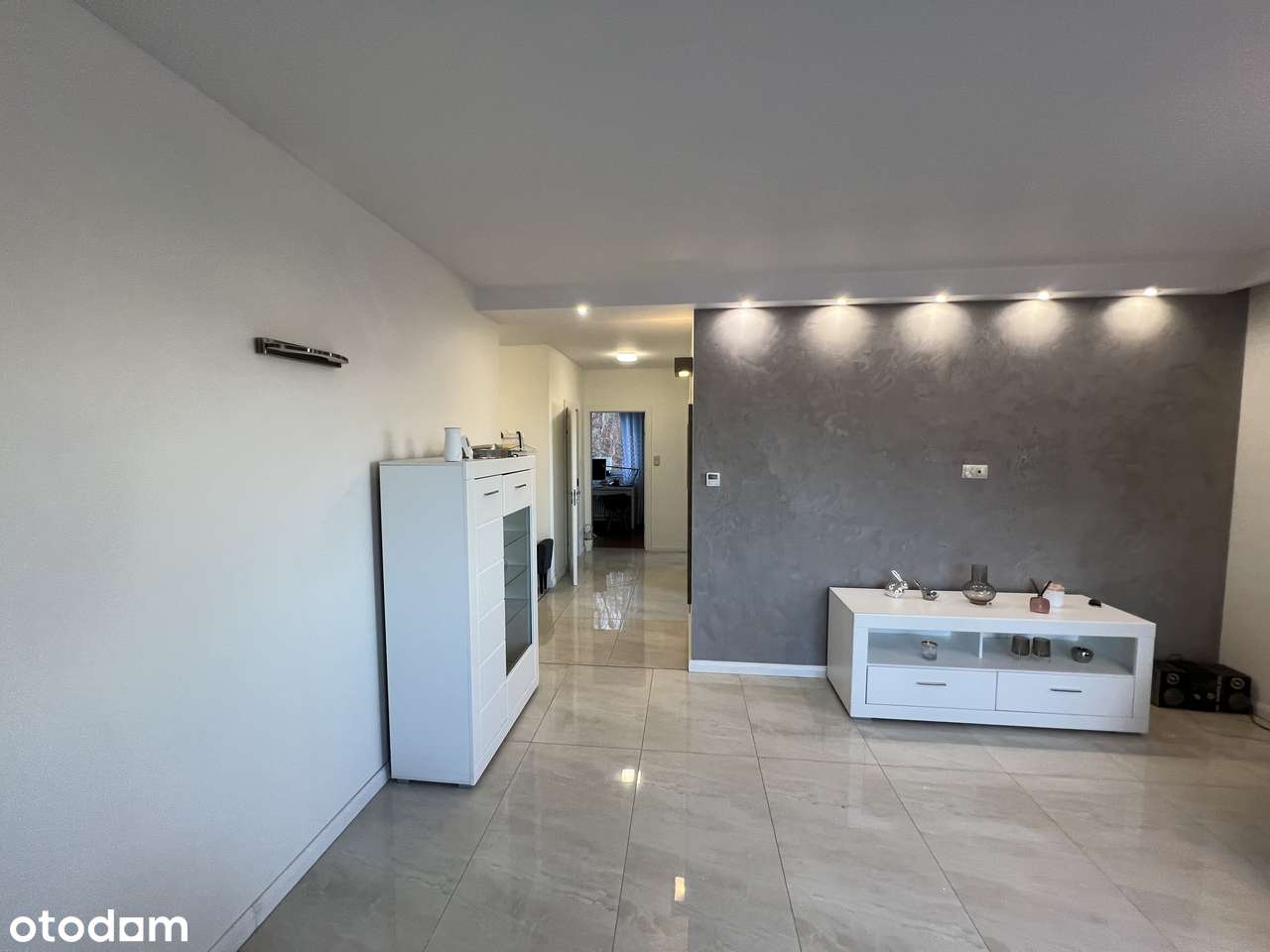 Reda-na sprzedaż  eleganckie  mieszk. 3 pok.+ kom.lok.+ m. w hali g. - Pełny obrazek: 3/18