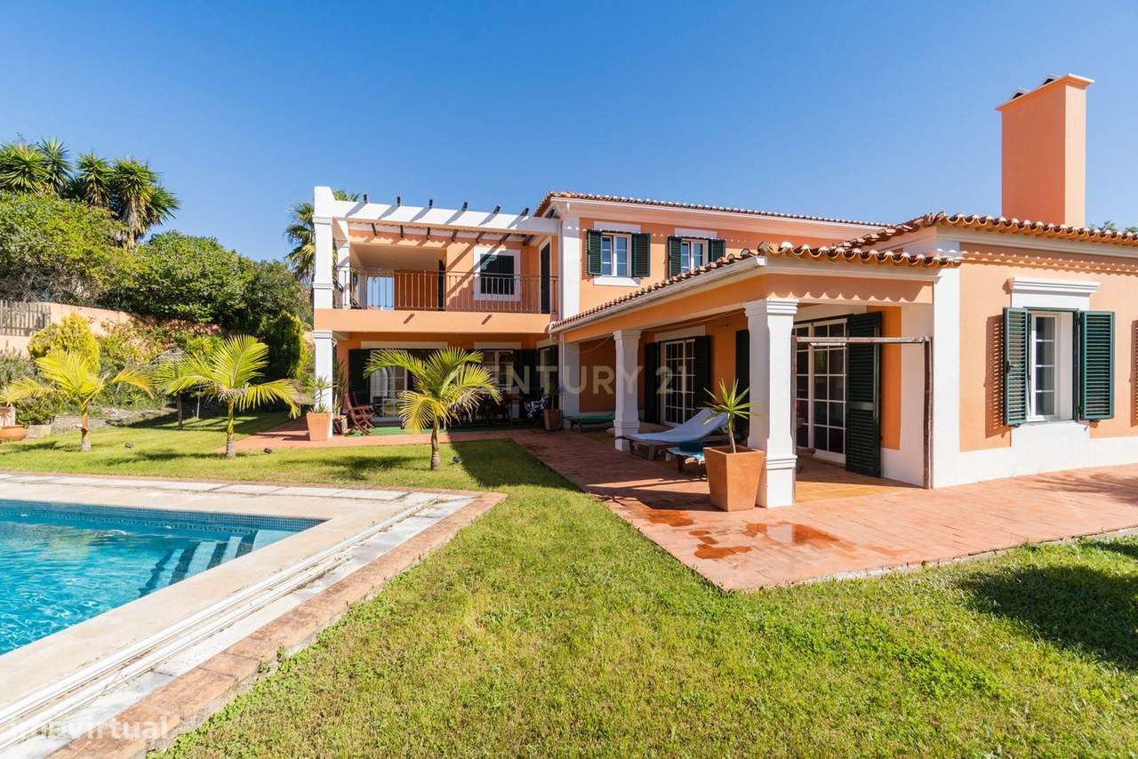 Moradia Isolada T6 com Garagem e Piscina Coberta na Quinta da Beloura-37