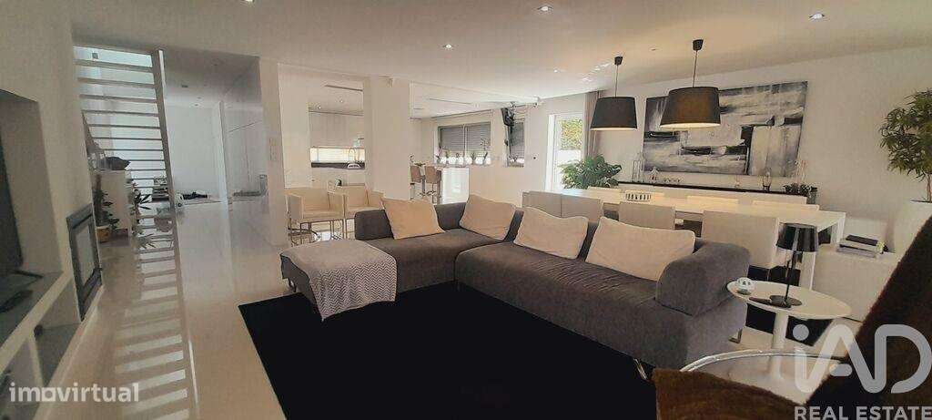 Casa / Villa T3 em Guilhadeses e Santar de 220,00 m2 - Grande imagem: 3/27