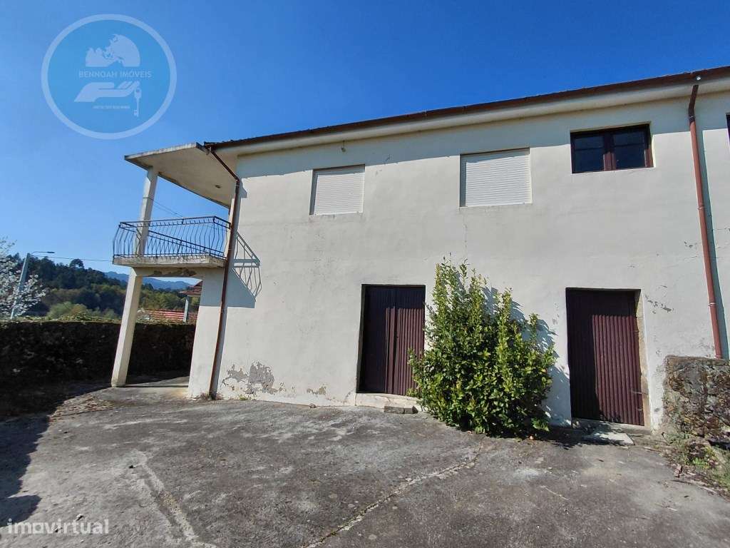 Casa Geminada T3 com Terreno Outerinho, Cabeceiras de Basto-35