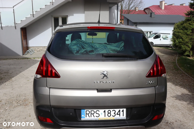 Peugeot 3008 2.0 HDi Allure - 4