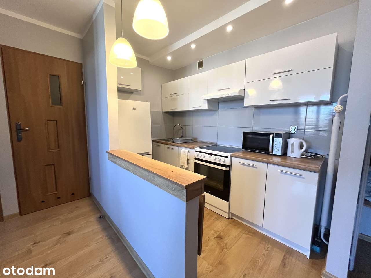 2 pokoje | Os. Piastowskie | Duży balkon | 2 piętro-1