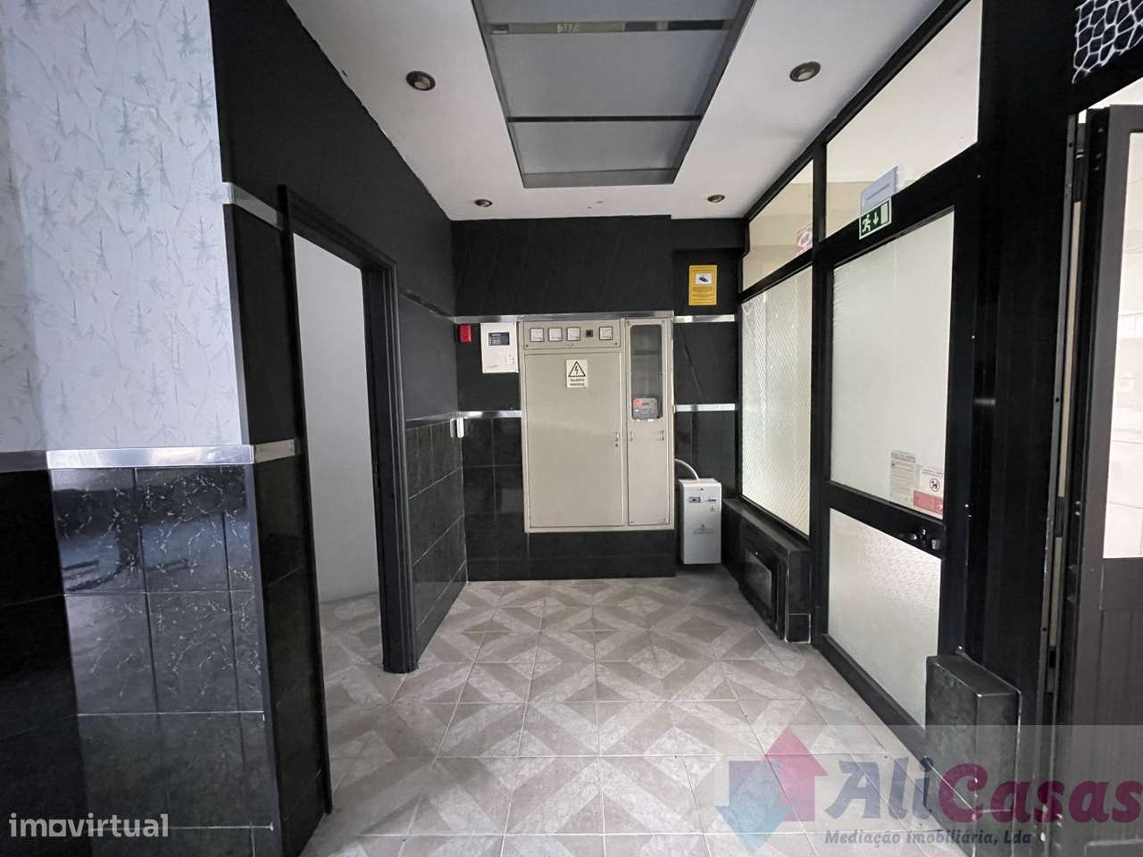 Loja Comercial J/Loja do Cidadão-31