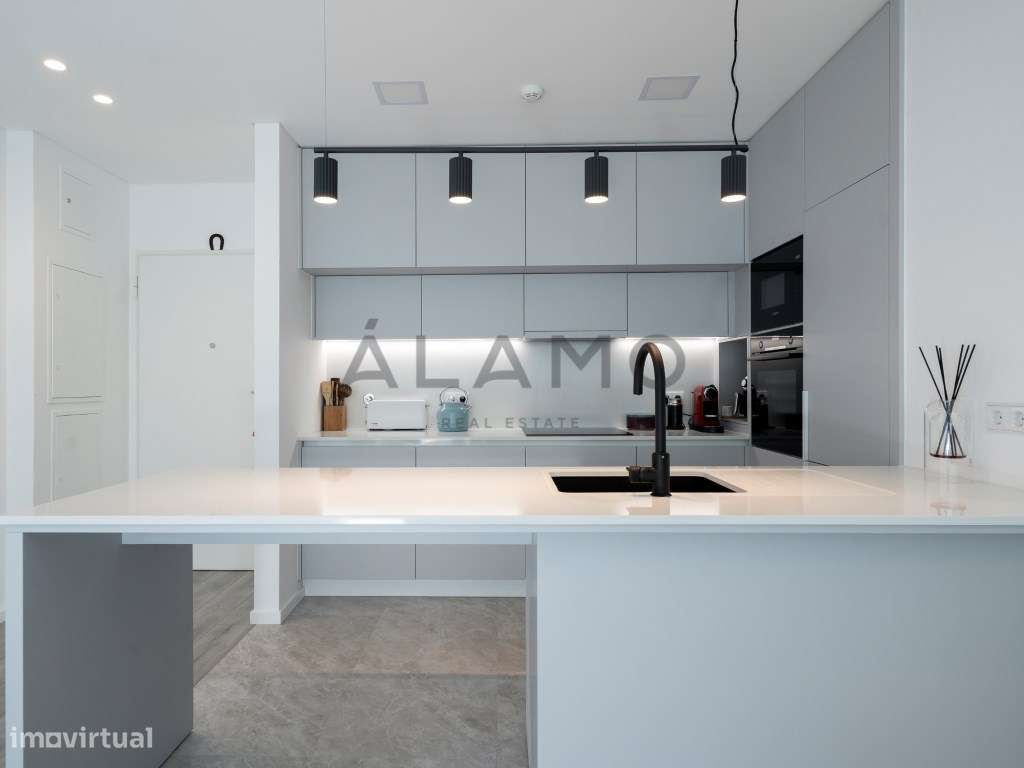 Apartamento T1 em empreendimento de luxo na Marina de Olhão-7