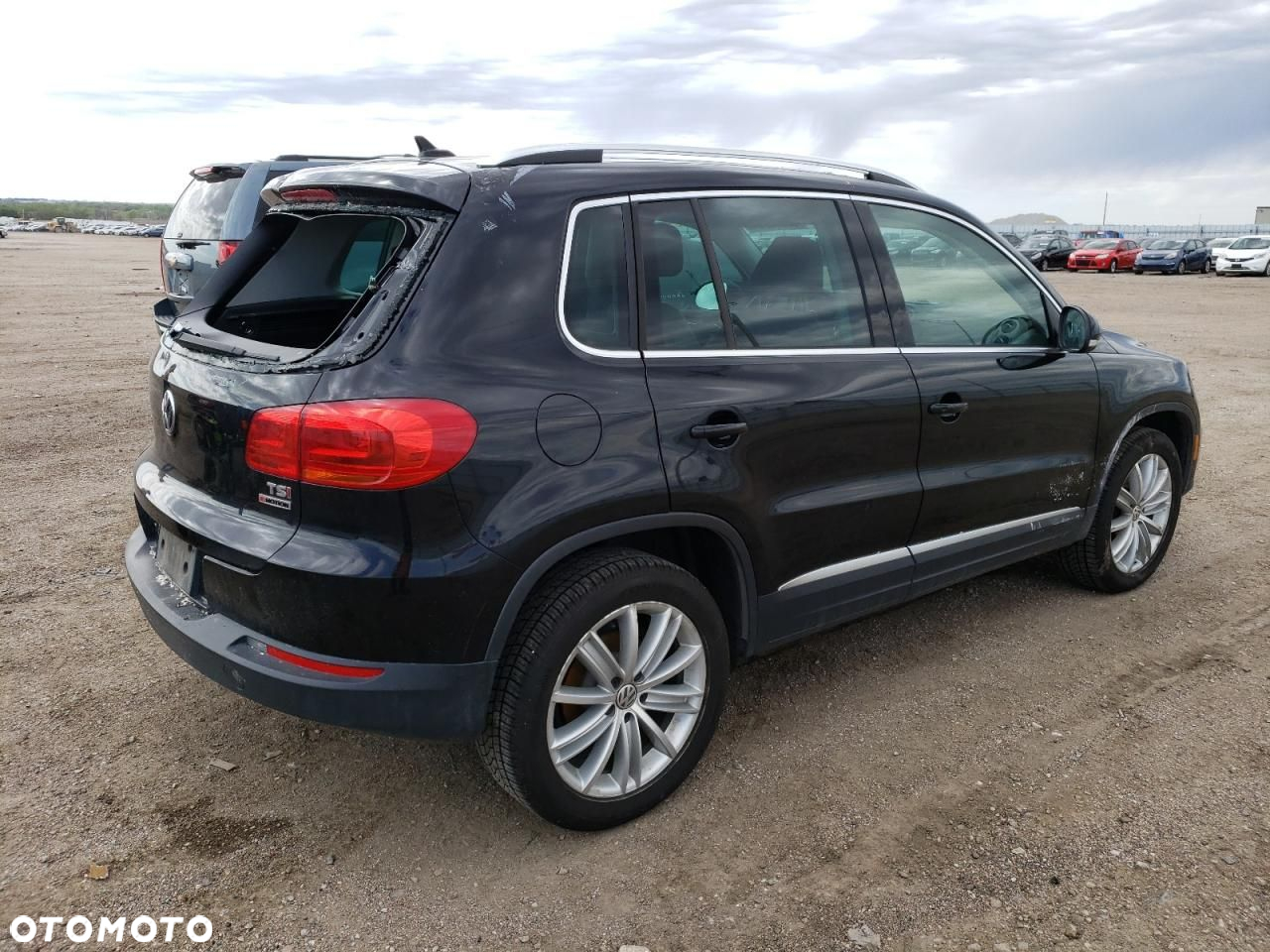 Volkswagen Tiguan - 4