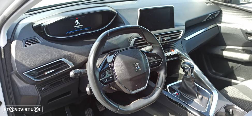 Peugeot 3008 BlueHDi 120 Stop & Start Business-Line - 11