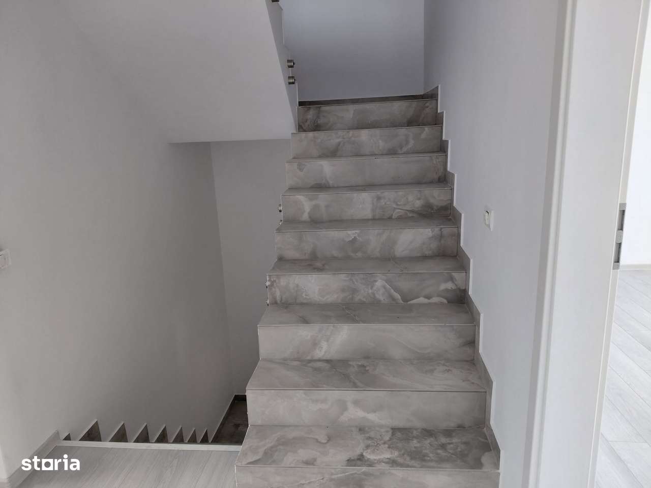 Casa/ Vila Duplex/ P+1+M/ 7 camere/ Popesti-Leordeni-5