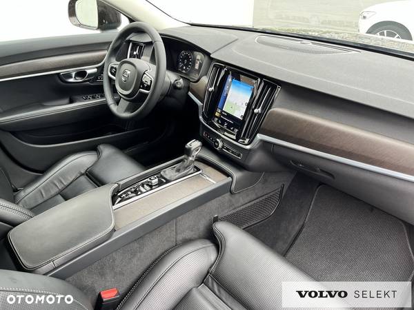 Volvo V90 Cross Country - 35