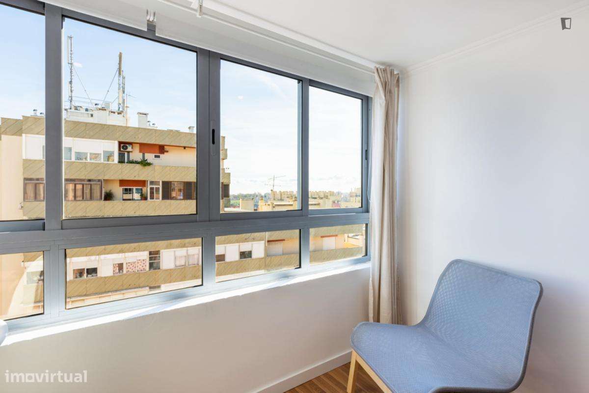 Quarto - localizado em Olaias Lisbon - Grande imagem: 4/14