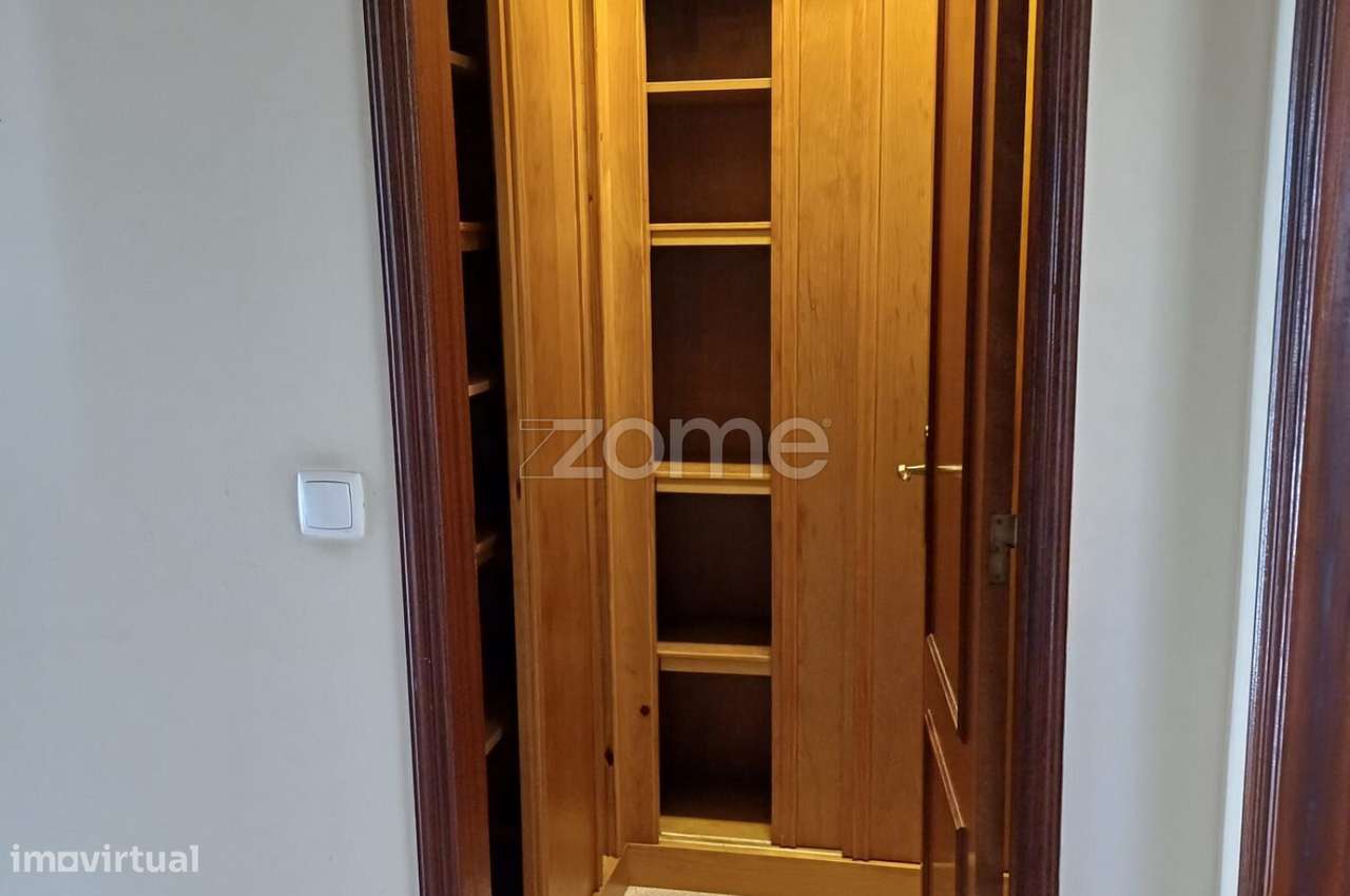 Apartamento T2, perto do Parque do Morango na Brejoeira - Grande imagem: 4/22