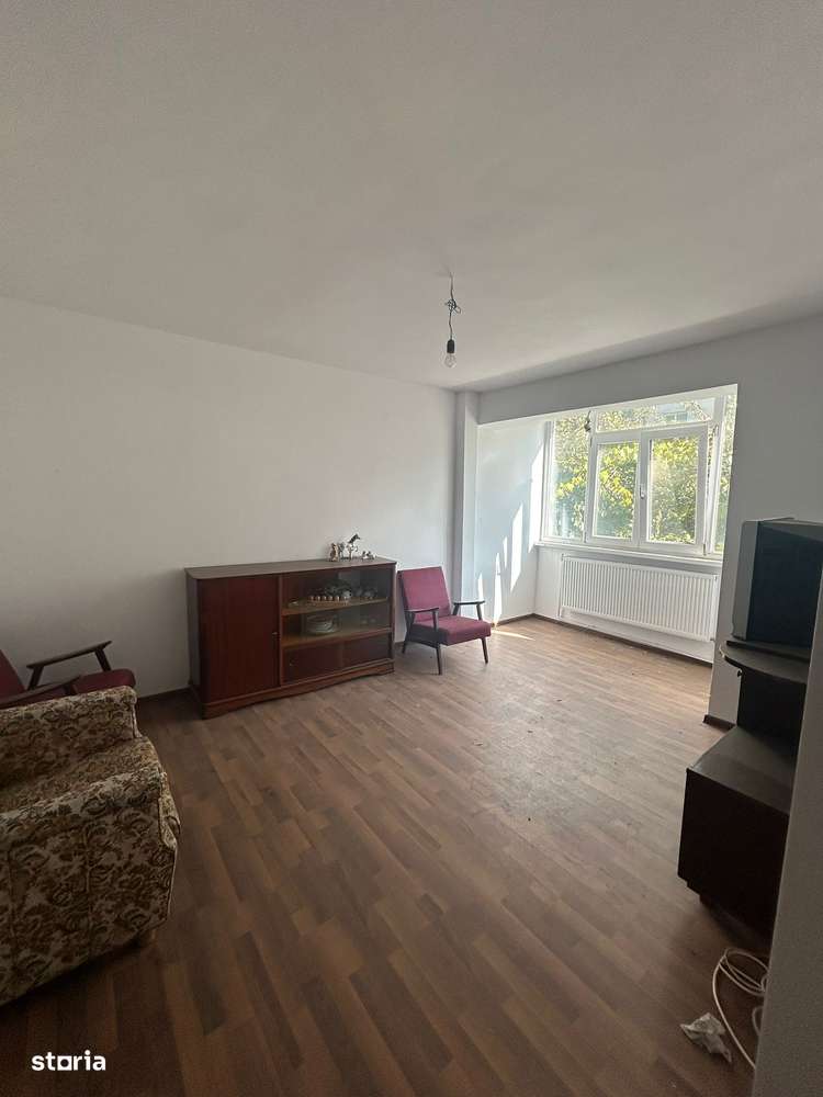 Apartament 2 camere- etajul 1- 40 mp  - 51000 euro negociabil - Imagine principală: 1/5