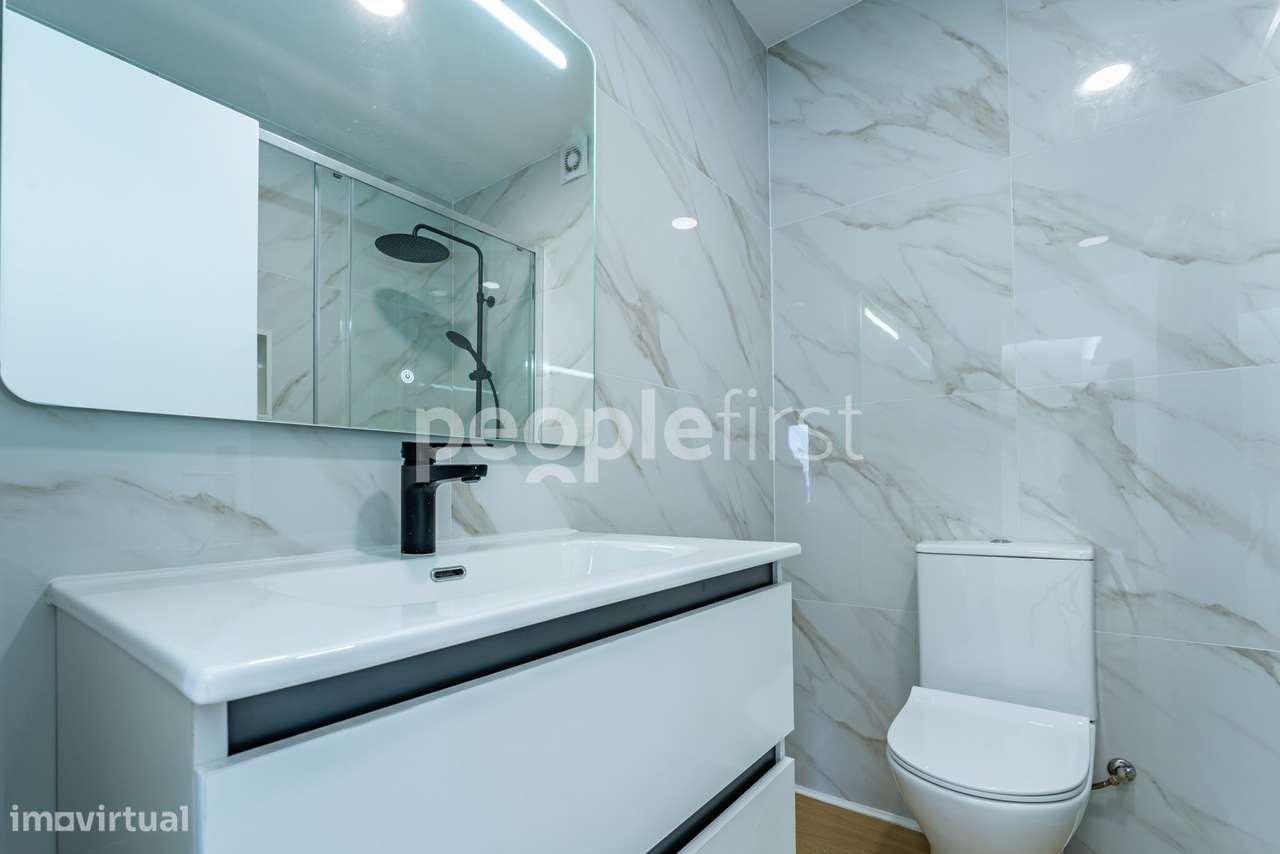 T2 Totalmente Remodelado com Terraço de 65m² e Vista Panorâmica sob...-9