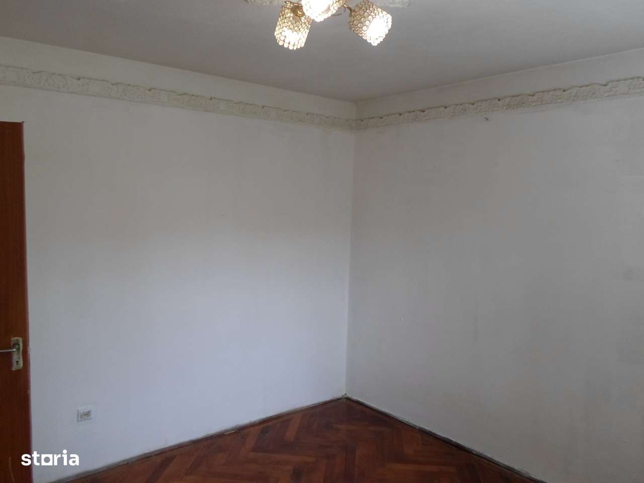Vanzare apartament 3 camere in Ploiesti zona Cina-5