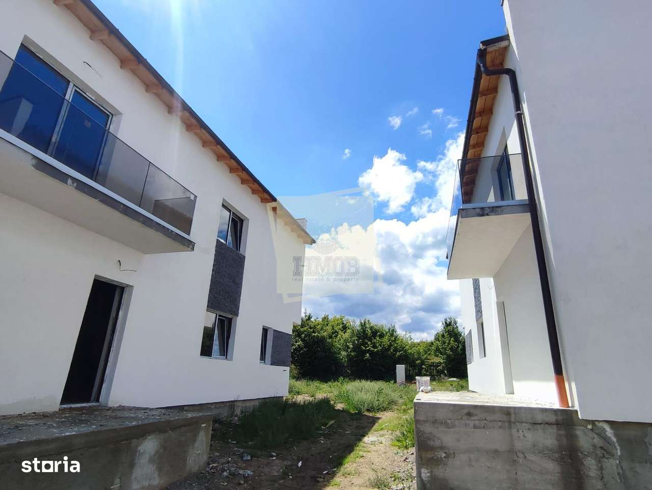 Casa construita cu 4 camere 2 bai in zona Calea Cisnadiei - Imagine principală: 2/13