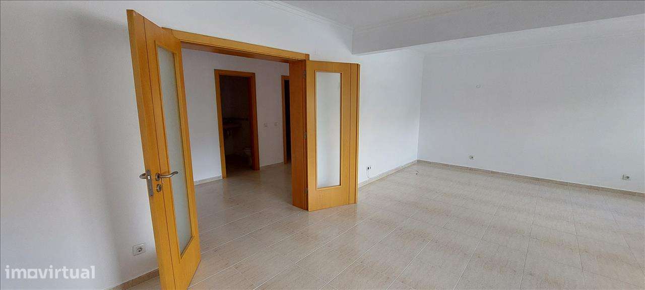 Apartamento em Azambuja, Azambuja - Grande imagem: 5/17
