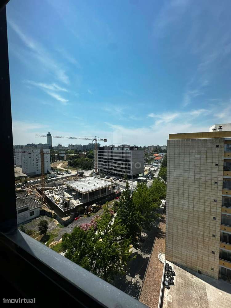 T3 de Prestígio na Maia – Vista Panorâmica, 2 Frentes (Sul/Poente) e G-34