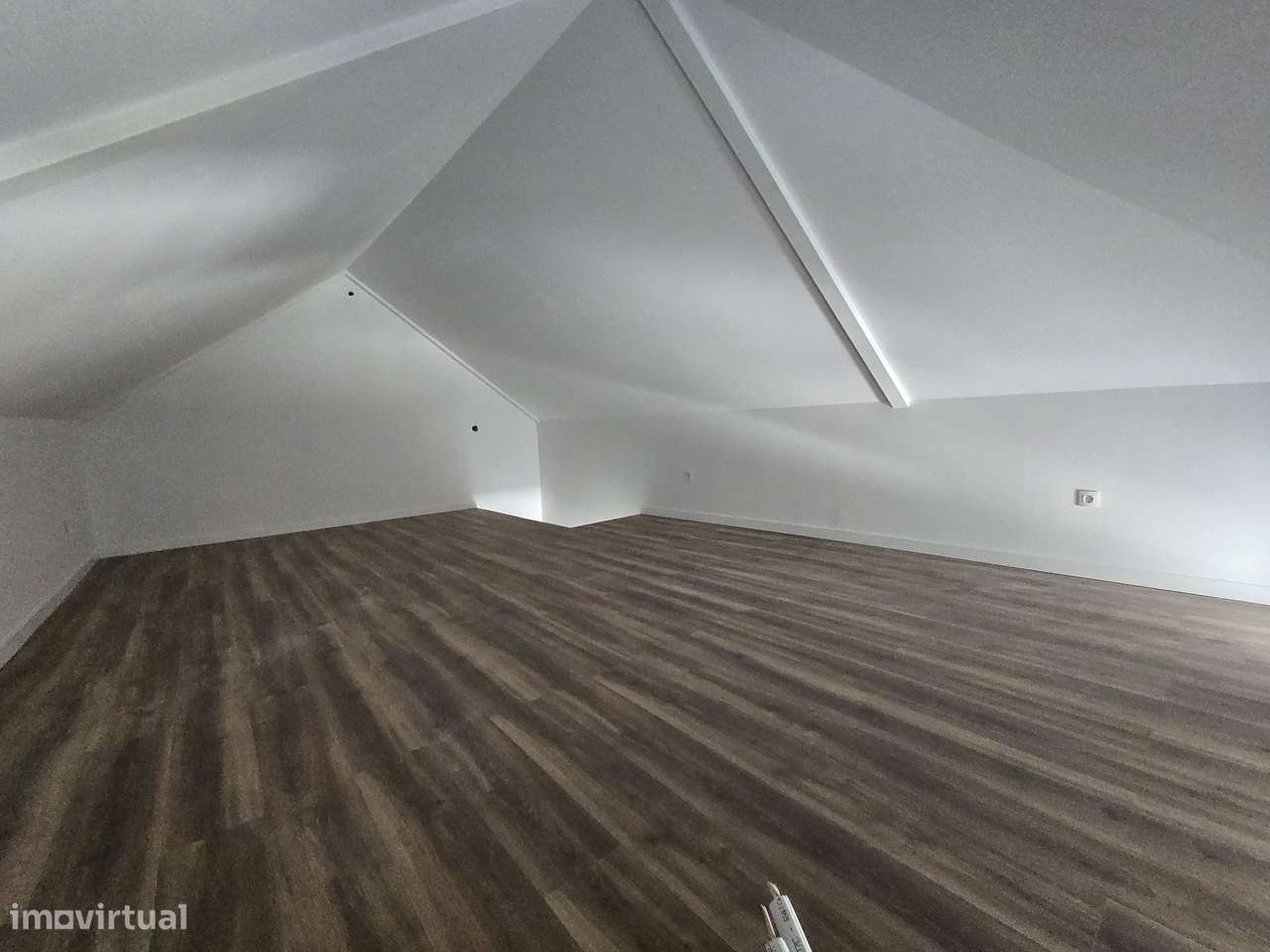 Fantástica Moradia T2 Totalmente Renovada na Zona Histórica de Palmela-32