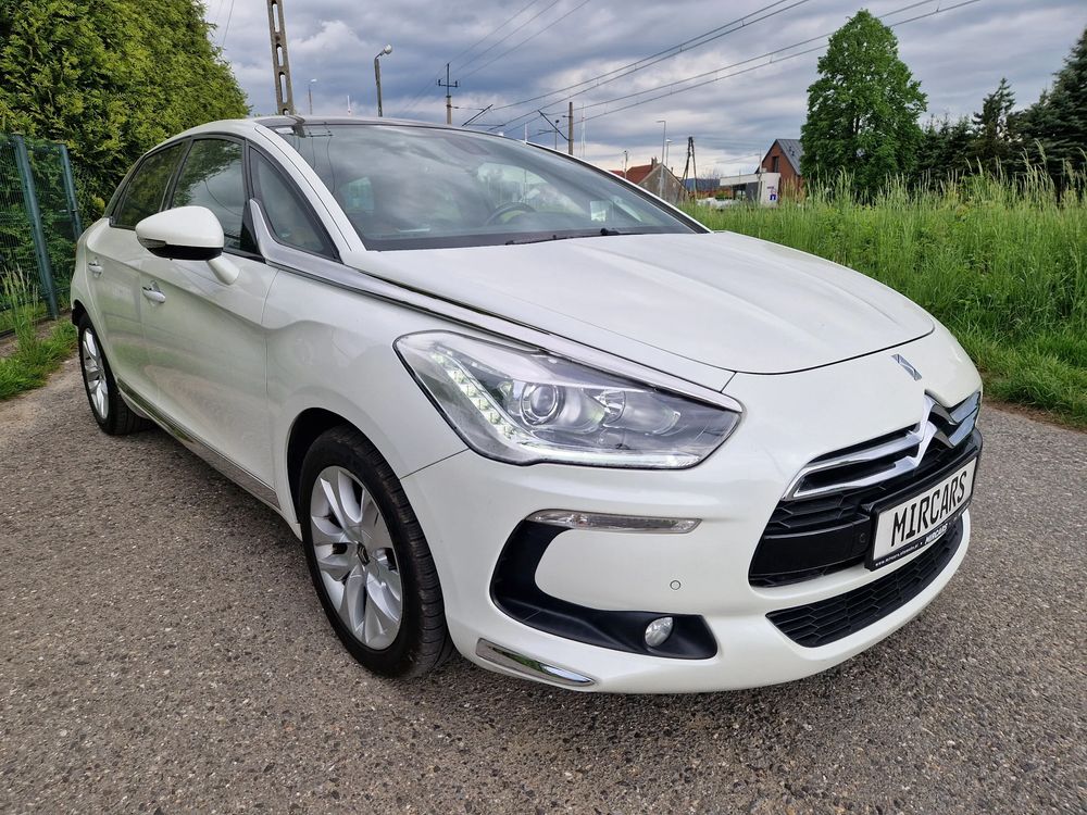 Citroën DS5 e-HDi 115 EGS6 SoChic 2012
